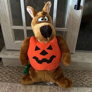 Cartoon Network Scooby Doo Pumpkin plush 14”